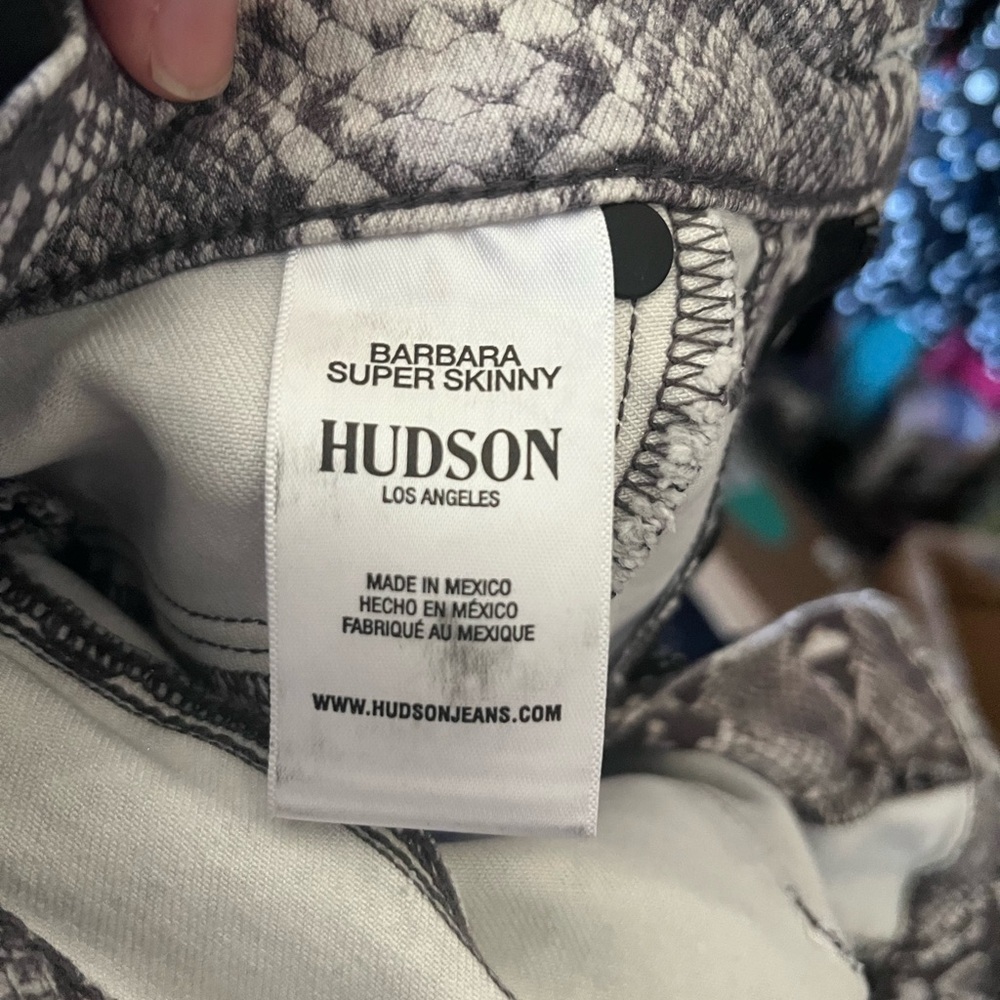 Hudson Barbara Snake Print Mid Rise Skinny Jeans 26 Gray Animal Print Stretch - Picture 6 of 6